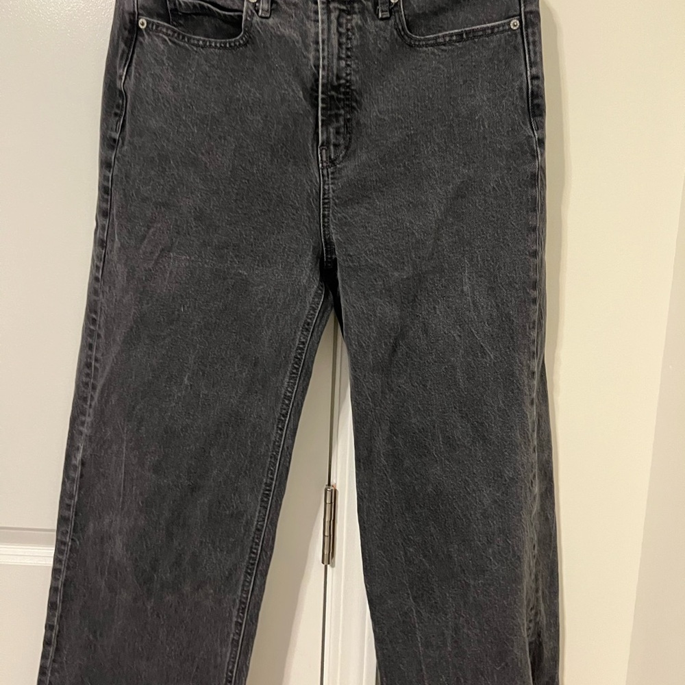 Old Navy Men's Relaxed Fit Jeans in Charcoal